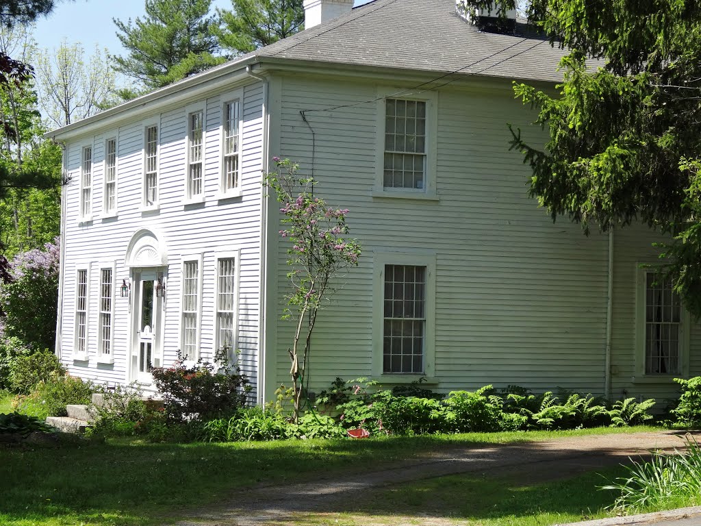 1794 Bradford House, Wiscasset Maine by Taoab