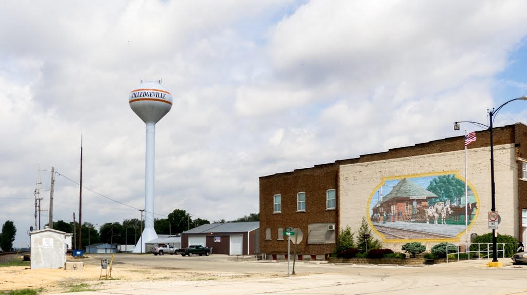 Milledgeville water tower & mural by D200DX