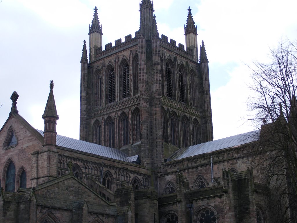 Hereford Cathedral by PaulF