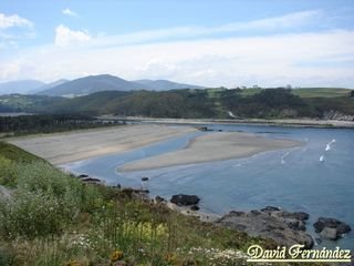 Playa y Ría de Navia [320x200] by davidfernandez