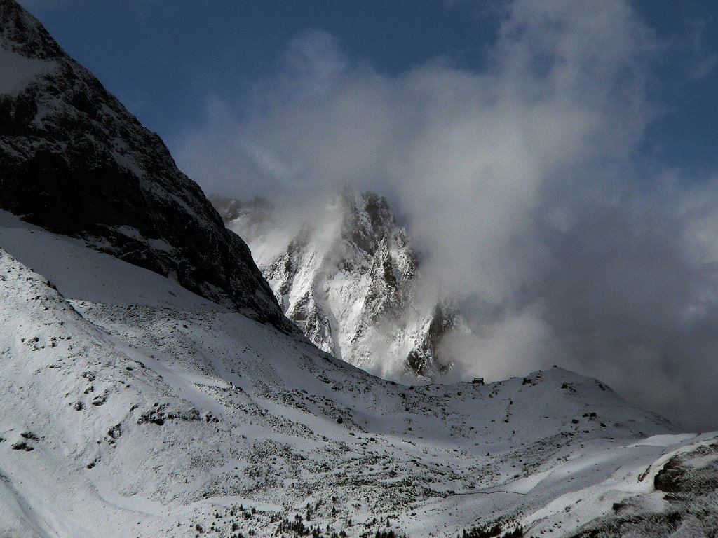 Bietschhorn by Fred van Daalen