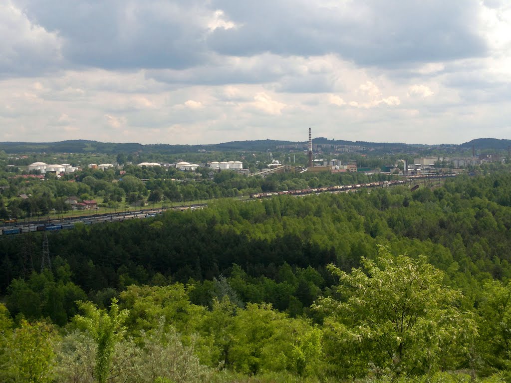 Widok na rafinerie z nasypu po zg trzebionka by beg1980