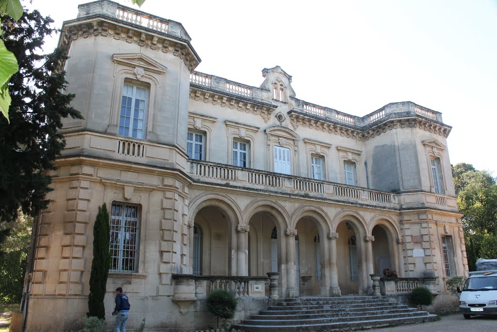 Schloss von Montauban, der im Leben von Alphonse Daudet eine Rolle gespielt hat; 21. Mai 2013 vormittags by Wolfgang Hanko