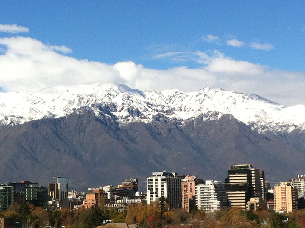 Cordillera de los andes - santiago sin smog -despues de una lluvia en junio 2013 by redij