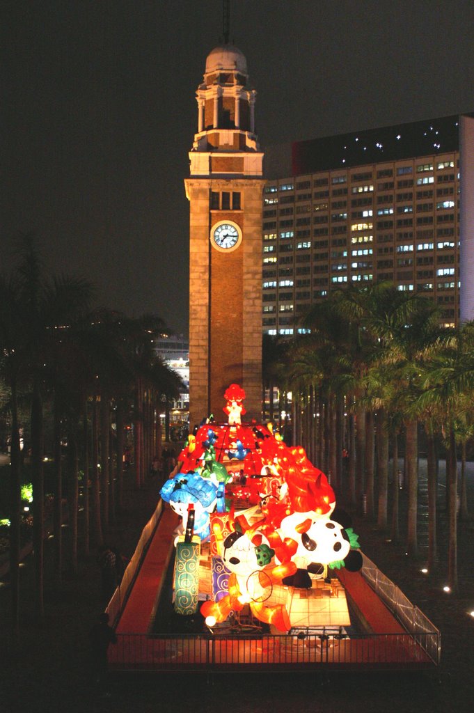 Clock tower at Tsim Sha Tsui by marquesmax