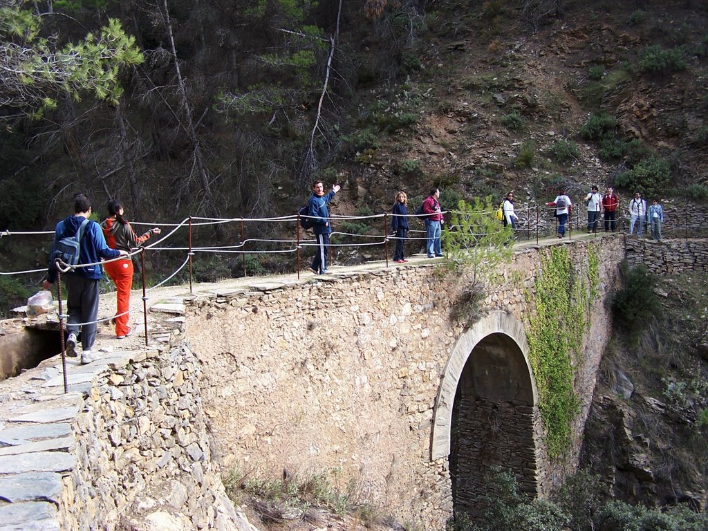 Puente del Chillo. Senda de la Hidroeléctrica. by Mario Martínez