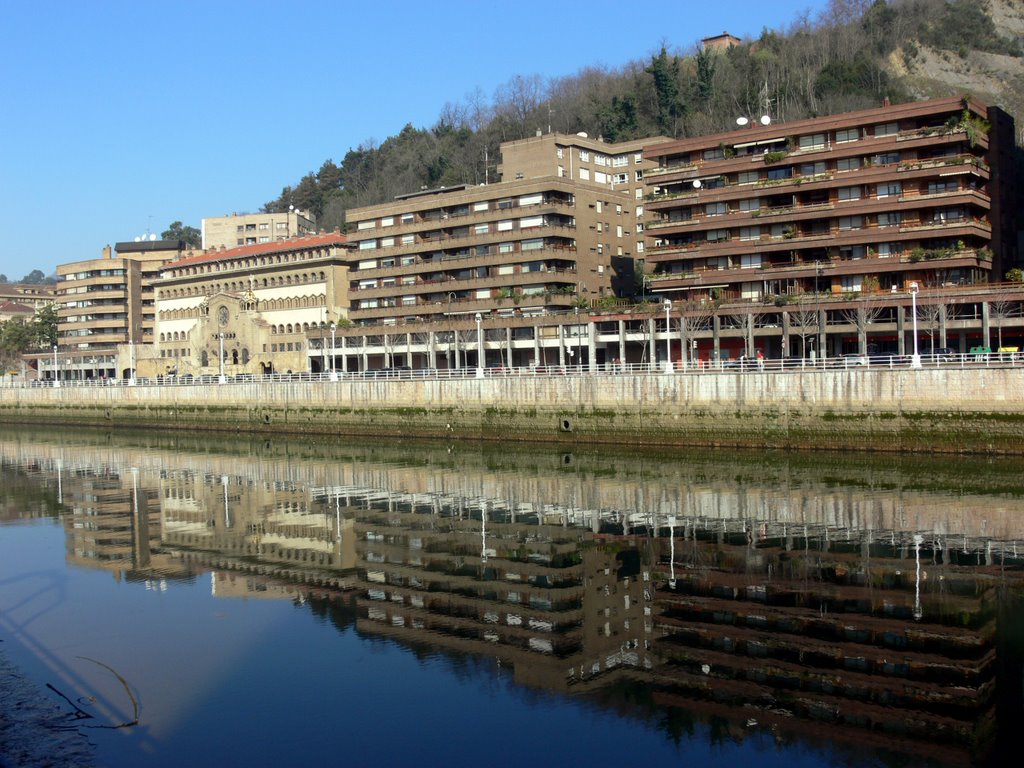 BILBAO. Euskadi. Avenida de las Universidades. by Carlos Sieiro del Ni…