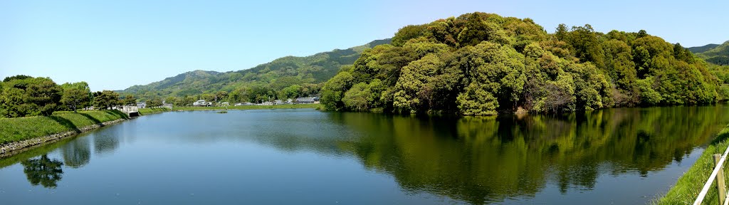 崇神天皇　山邊道勾岡上陵 by 田代禎史