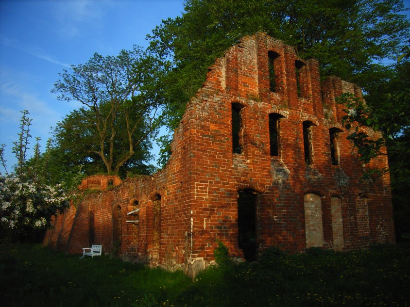 Kloster Bad Doberan - Wolfsscheune im Bachgarten by ostseepension