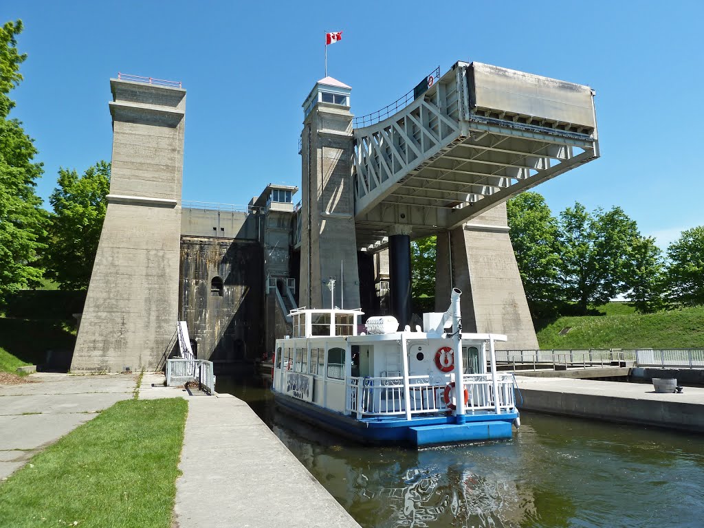 Peterborough Lift Lock (1904, 19.8 m in height) by FGuertin