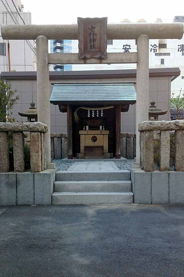 Chugai-jinja Shrine by nutakku