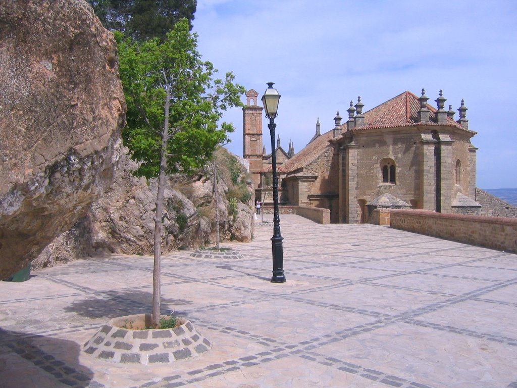 Antequera - Colegiata von hinten / from the backside / desde atrás by Schweitzer-Köln