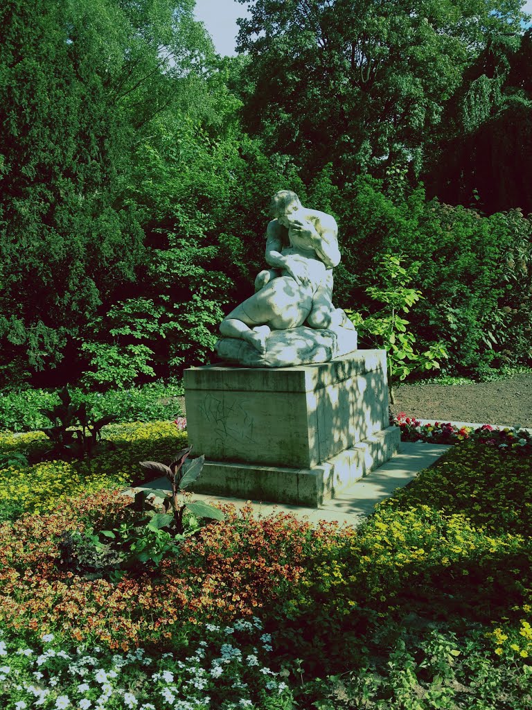 Adam und Eva Florapark Floragarten Düsseldorf Unterbilk by MMAYBE