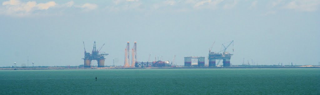 New Oil Rigs, Corpus Christi, Texas by draws4430