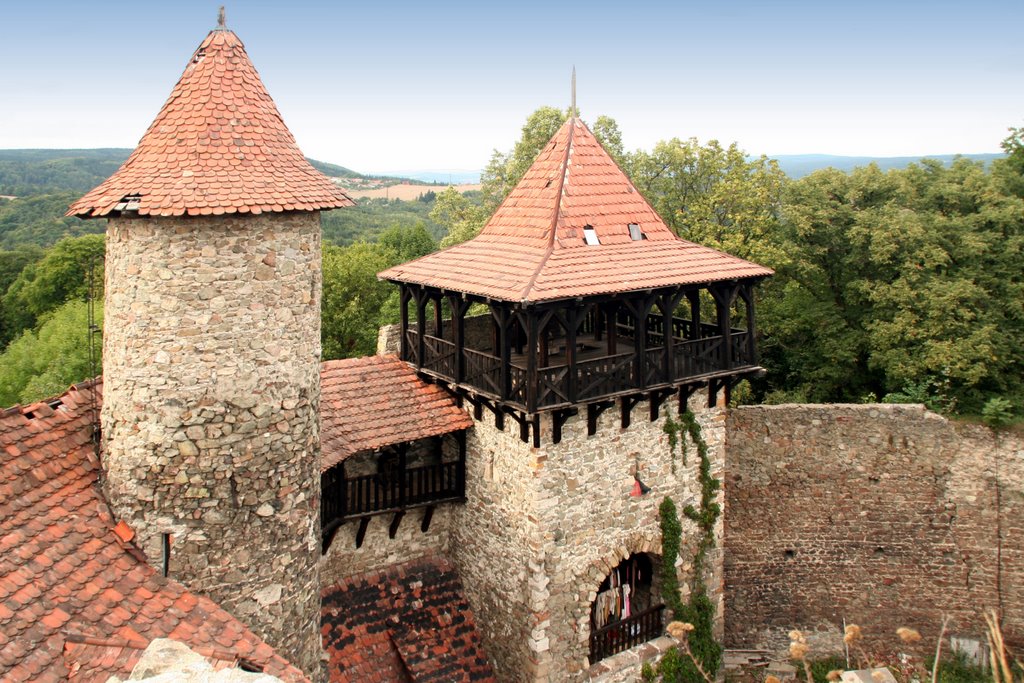 Nový hrad 1 by labl