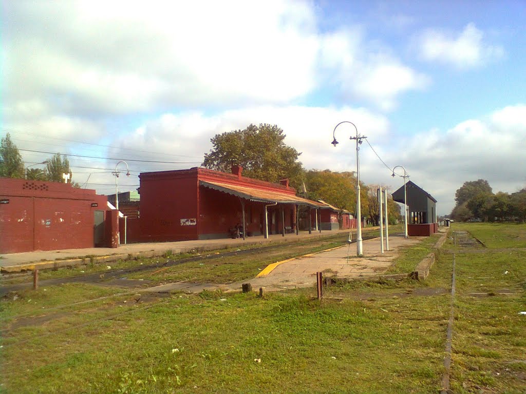 Estación Matheu by Ariel Sebastián Becker