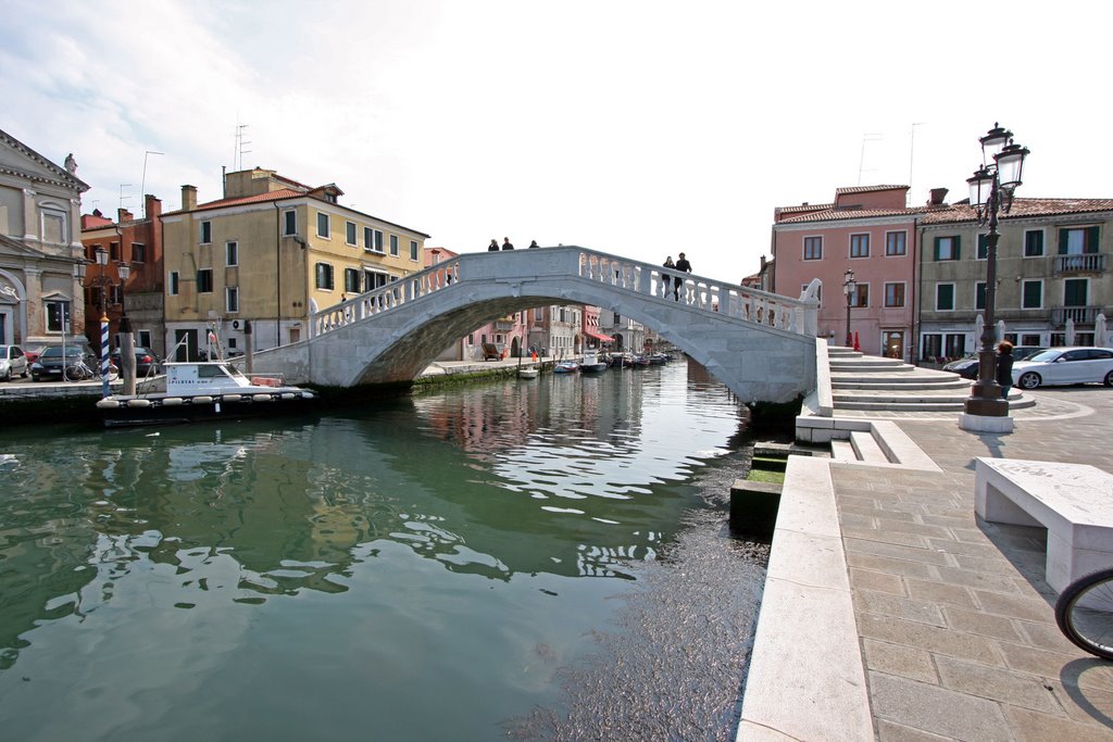 Chioggia, Ponte di Vigo by Carlo Pelagalli