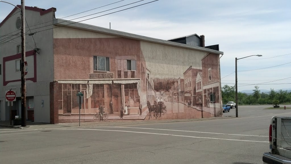 Mural in Coquille Oregon by fbg2007