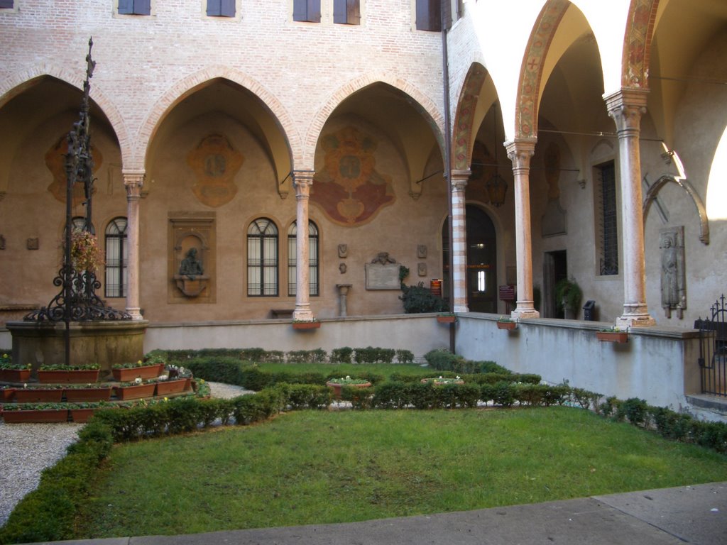 PADOVA - BASILICA S. ANTONIO - CHIOSTRO 1 by Nino Canino