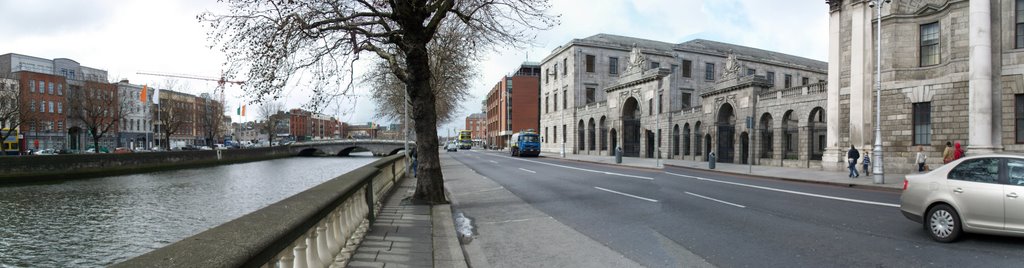 River Liffey and Four Courts by heliopais