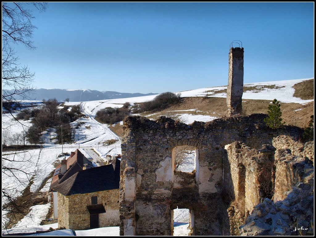 RUINY SKLABINSKÉHO HRADU /Castle Sklabiňa / by < JOKO >