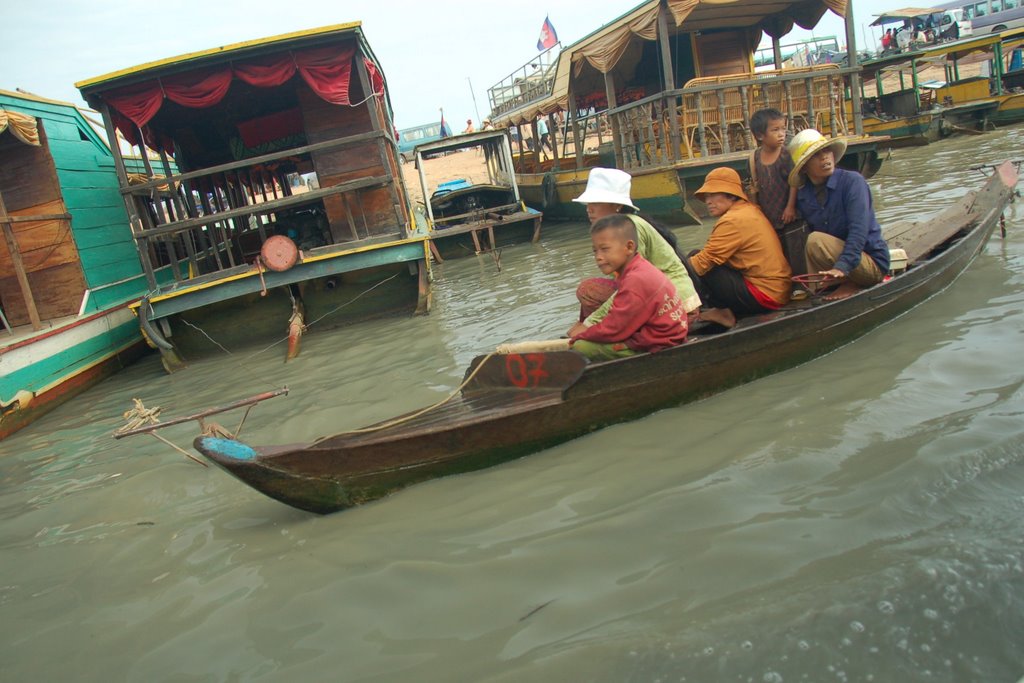 Sangkat Chong Khnies, Krong Siem Reap, Cambodia by Lu.C.K.~Abin