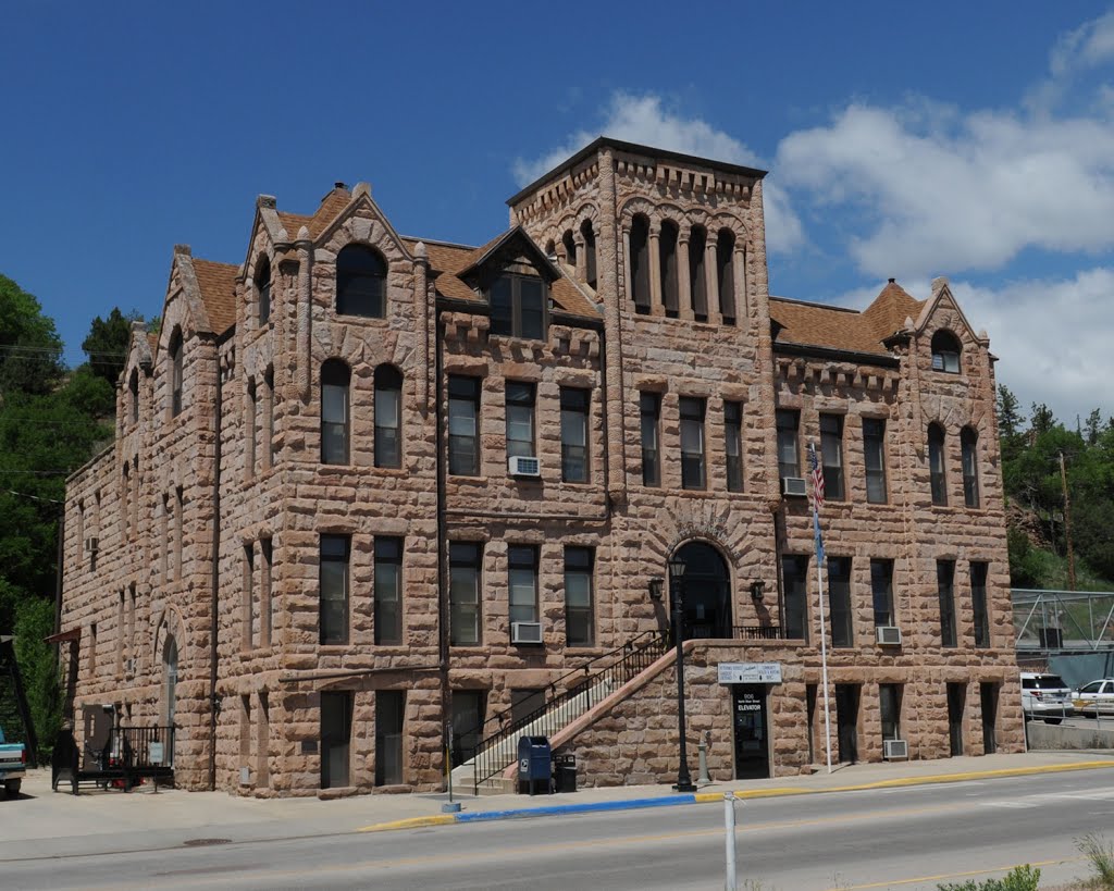 Fall River Co. Courthouse (1891) Hot Springs, S.D. 6-2013 by TGrier