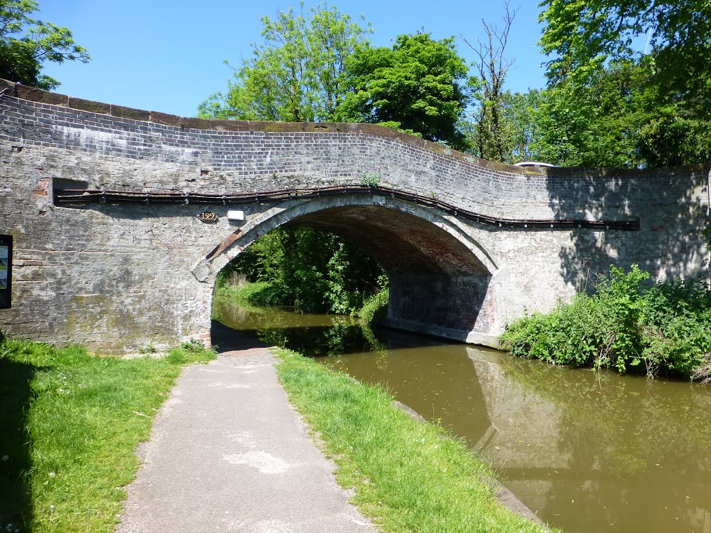 Bridge No 122 Taking Pepper Street Over The Shropshire Union Canal. by Peter Hodge