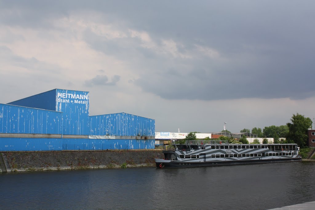 Niehler Hafen Köln/Port Cologne by koelschejuergen