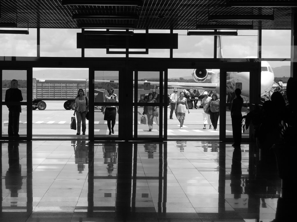 Aeroporto de Palmas by fredrski