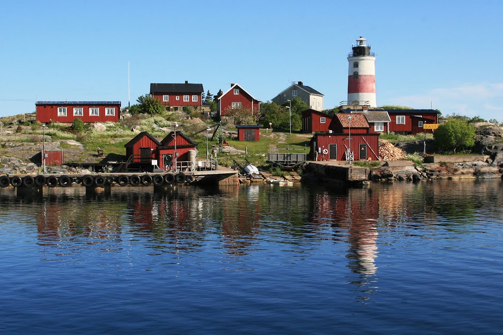 Söderarm lighthouse by matsljungberg