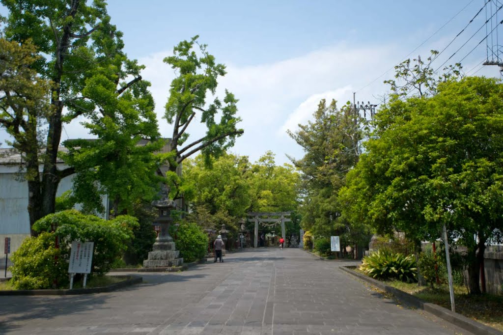 八坂神社　Yasaka Shrine by 石津安信