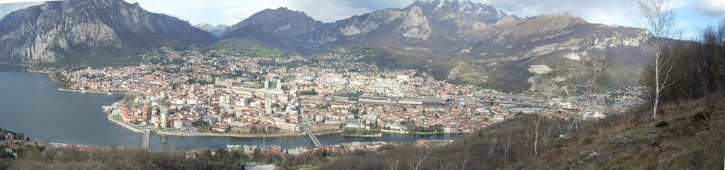 Panoramica di Lecco vista da Pian Sciresa by galbu