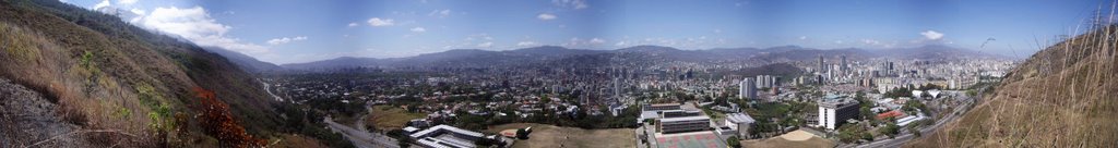 Panorámica de Caracas, mas Centro-Oeste(ampliar) by Carlos Pérez