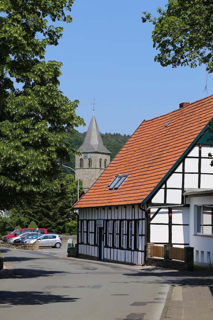 Historische Gaststätte Franz mit ev. Kirche Brochterbeck by Heiligkreuz