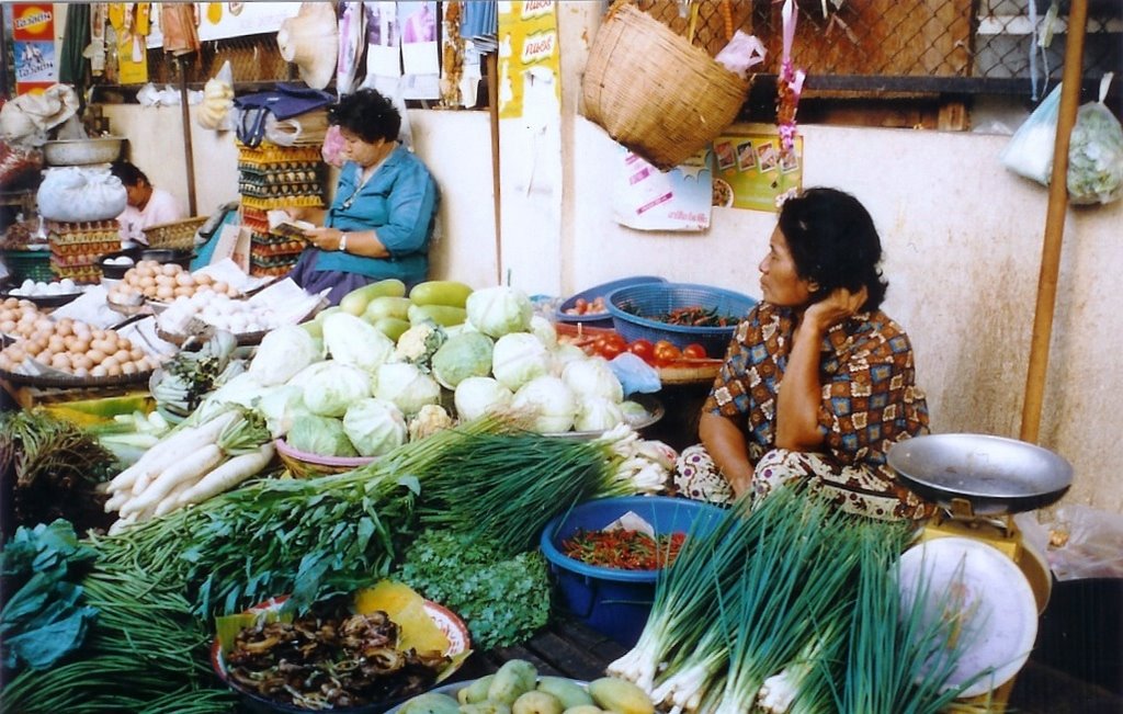 Tagesmarkt in Hua Hin by hamburgwolfgang