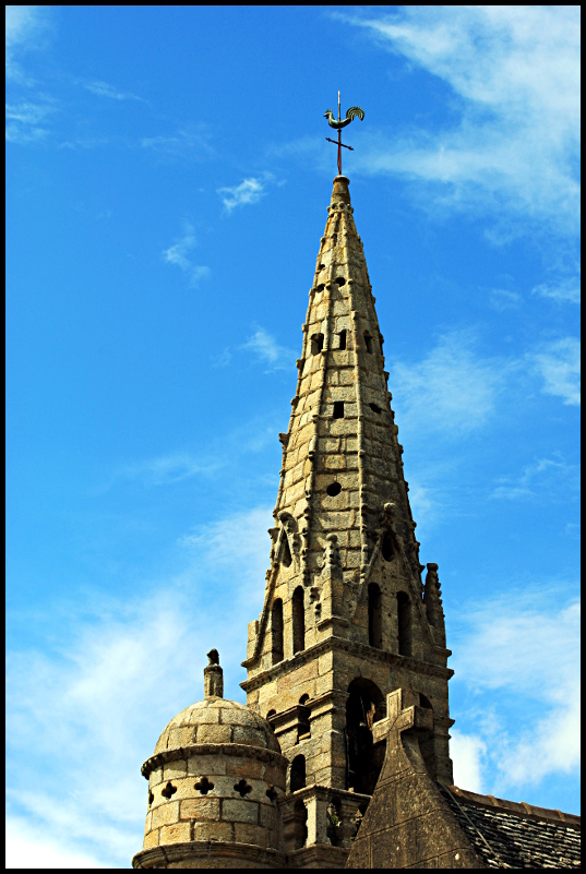 Clocher de l'église de St Michel-en-grève by Philippe Buffard