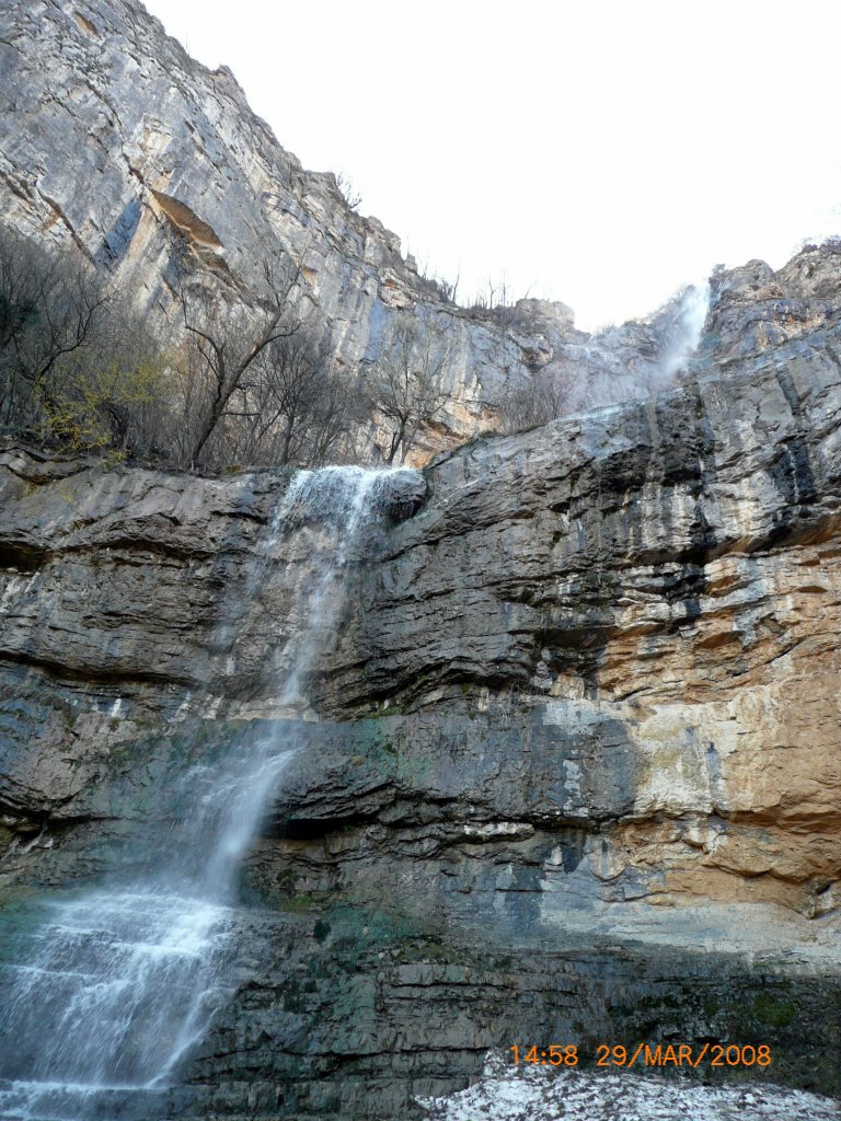 Waterfall Skaklya by George Dimitrov