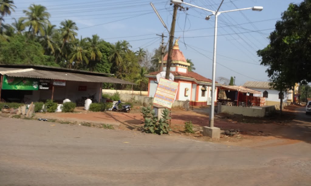 Temple near Uzro Junction Raia रैया ರಯಿಯಾ- ரையா- రైయా - 5586. by dhanasekarangm