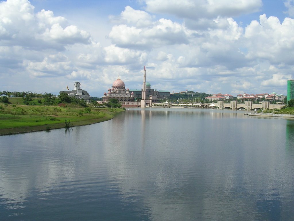 PUTRAJAYA @ PANORAMIC by mohd salim yunus