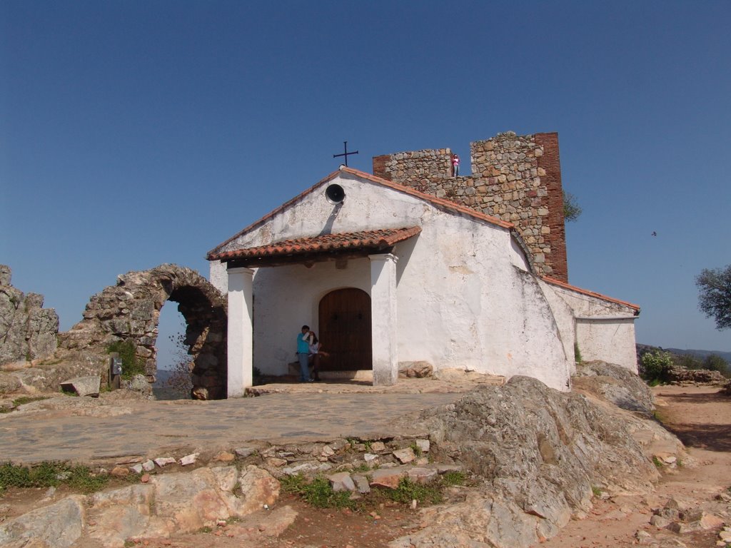 Ermita de Monfragüe by Cipri Perianes