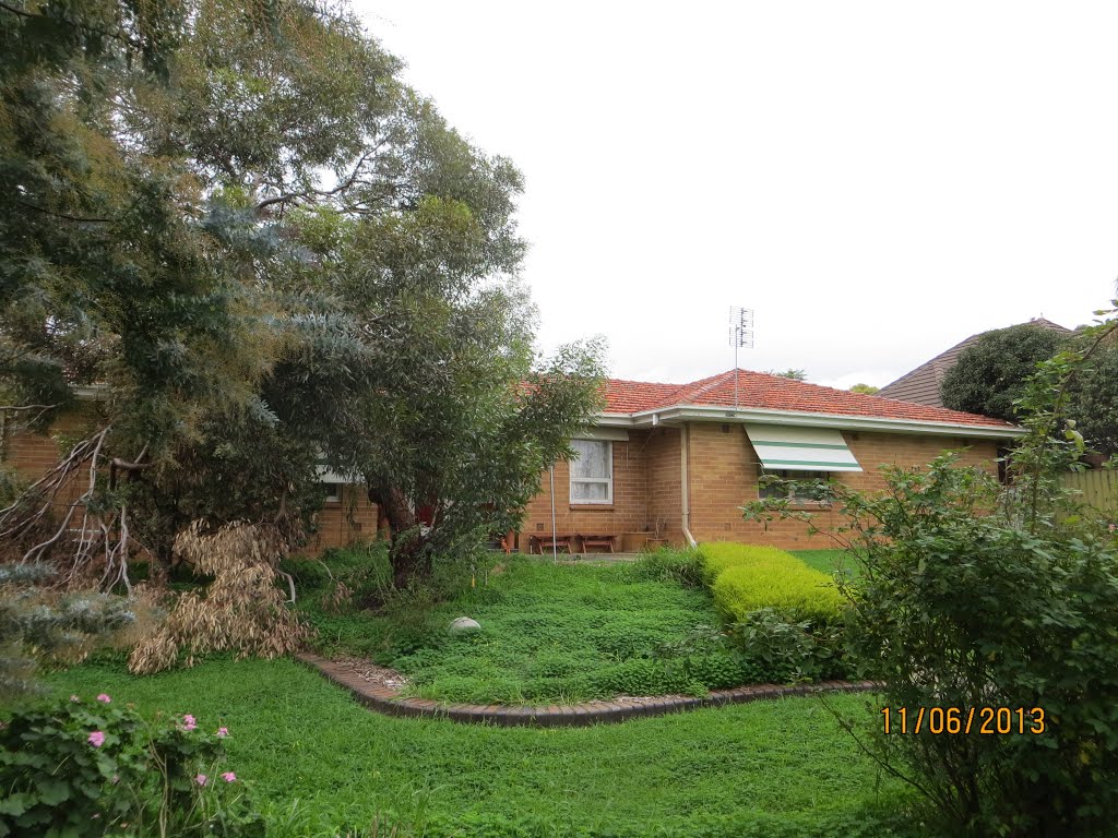 2nd Roberts Home for Todlers built in 1964, first Roberts home demolished after the 1954, 5.4 mag EarthQuake at the Magill Methodist Childrens Home, LENTARA, Along Penfold Road on corner with Adelaide Street in MAGILL, [ Now Private Residence,] on 11-06-2013 by Peter John Tate,