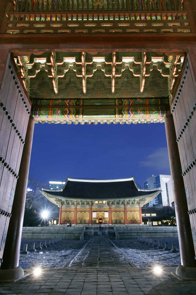 Deoksugung Palace by visitkorea.or.kr