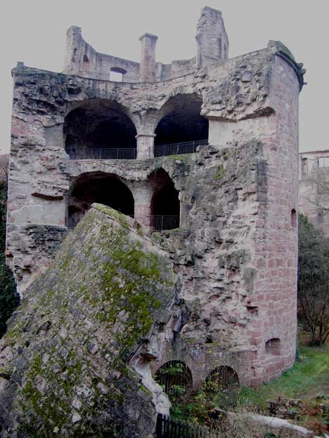 Tower Schloss Heidelberg 07 by g-san