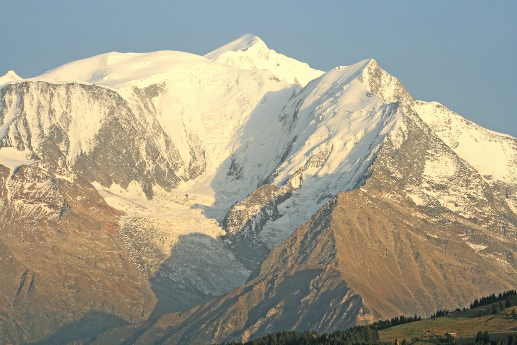 Combloux : coucher de soleil sur le Mont-Blanc by f.  madic