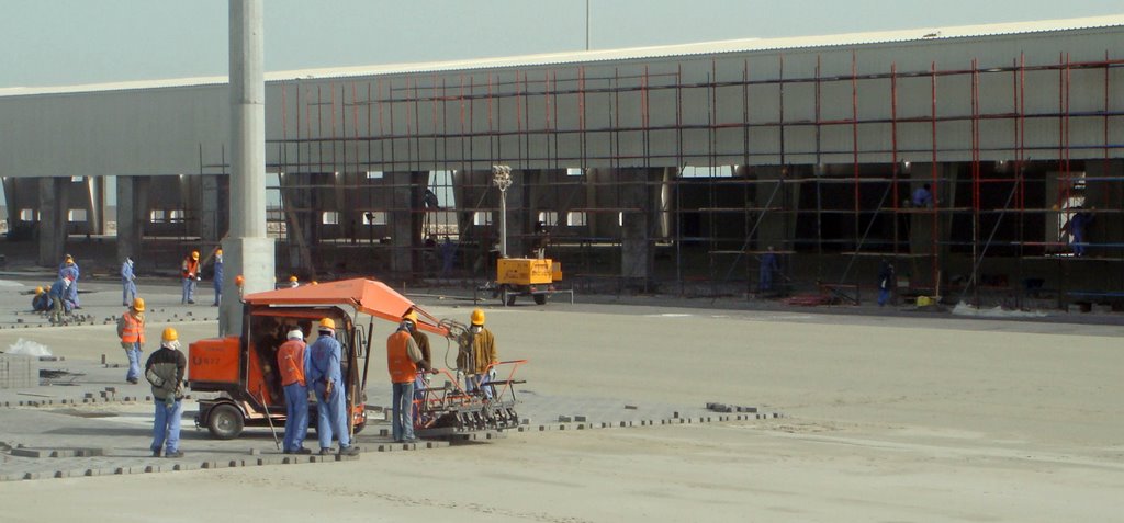 Block paving close to Aluminium Shed, Hidd Port, 6March2008 by hiddport