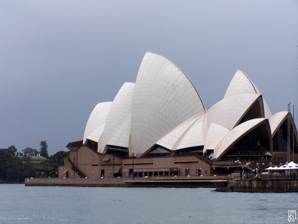 Sydney: Opera House by Flavio Snidero