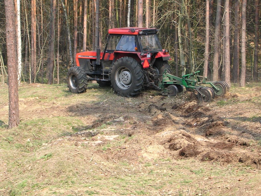 Maszyny leśne w pracy by Krzysztof Jankowski