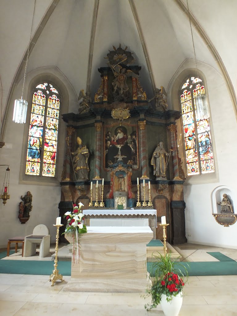 Altar in der katholische Pfarrkirche St. Marien in Bevergern by Klinky