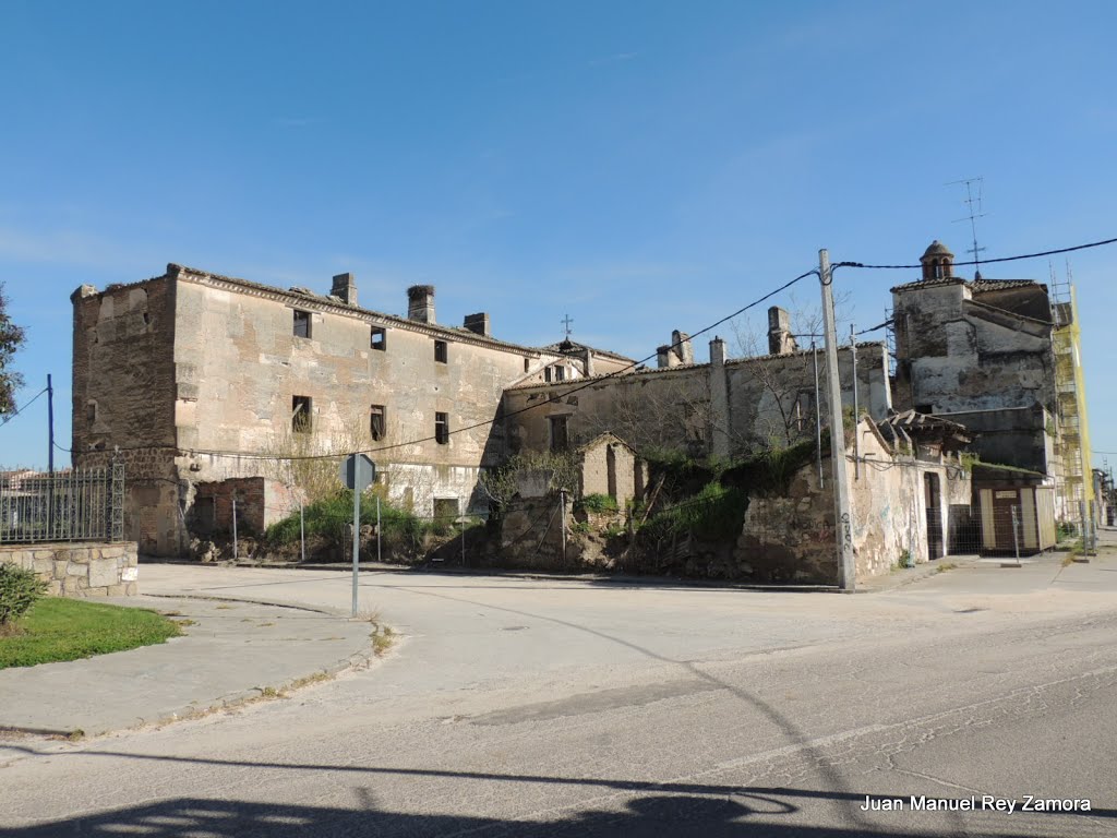 Velada (Ruinas del Palacio de los Marqueses de Velada, actualmente en restauración para hotel) - Toledo - 13 de abril de 2013 by Juan Manuel Rey Zamora